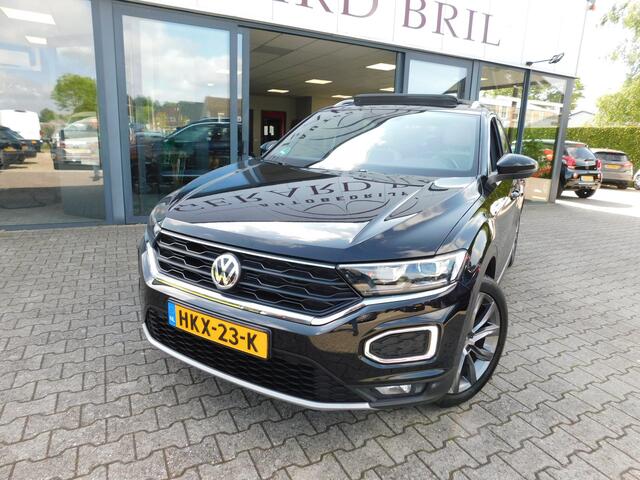 Volkswagen T-Roc 1.5 TSI Sport Pano, Virtual Cockpit, Trekhaak, Camera