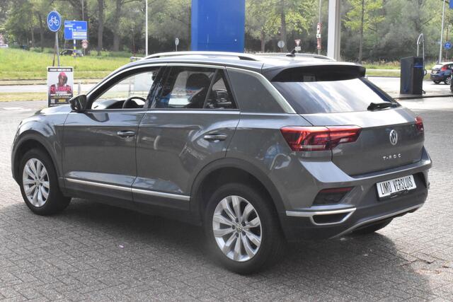 Volkswagen T-Roc 1.5 TSI Sport Leder | Virtual | Navi | Camera 12 mnd BOVAG garantie Whatsapp 06-53188999