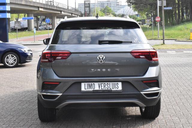 Volkswagen T-Roc 1.5 TSI Sport Leder | Virtual | Navi | Camera 12 mnd BOVAG garantie Whatsapp 06-53188999