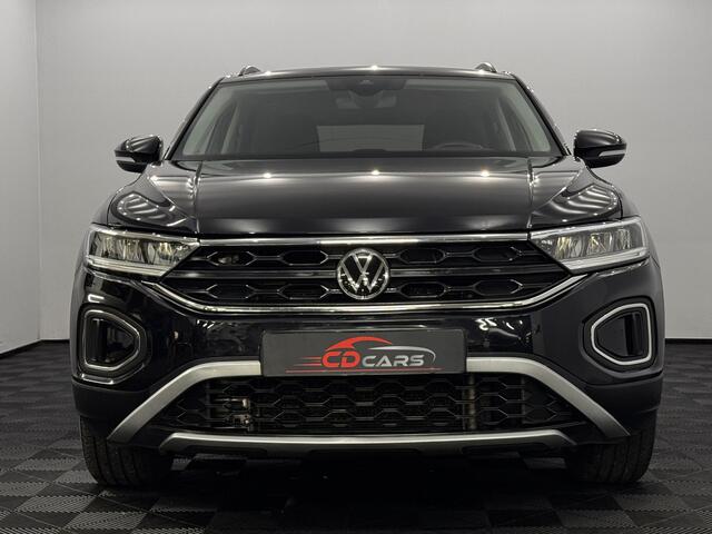 Volkswagen T-Roc 1.5 TSI Life Airco, Camera, Apple carplay, Virtual desk, Cruise control, A start stop