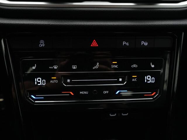 Volkswagen T-Roc 1.5 TSI 150 pk DSG R-Line Edition | Stoelverwarming | Parkeersensoren voor/achter | Keyless Entry