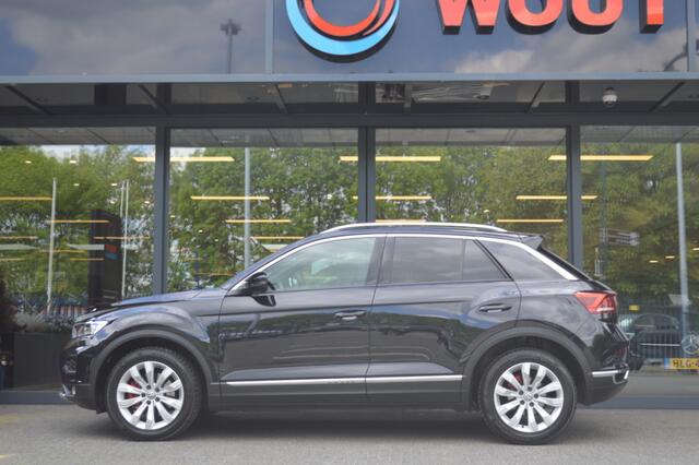 Volkswagen T-Roc 1.5 TSI Sport Led Camera CarPlay Afn.trekh Pdc