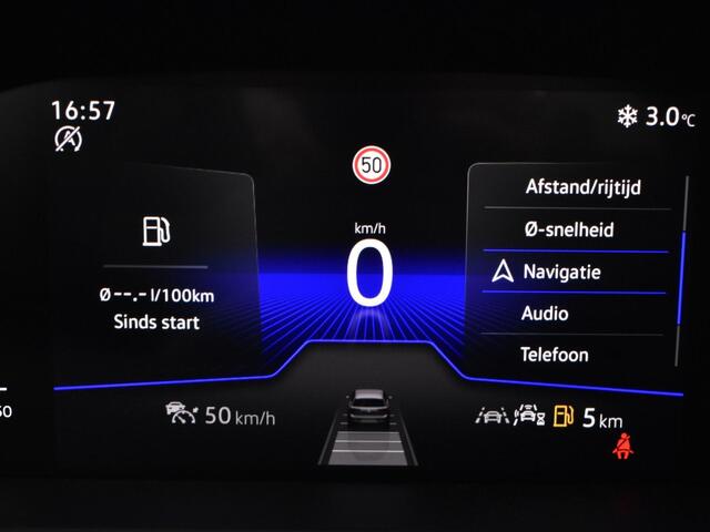 Volkswagen T-Roc Life Edition 1.0 TSI 116 pk 6 versn. Hand · Bluetooth telefoonvoorbereiding · Achteruitrijcamera · Oranje Edition ·