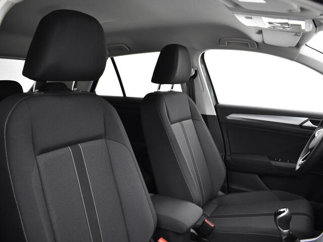 Volkswagen T-Roc Life Edition 1.0 TSI 116 pk 6 versn. Hand · Bluetooth telefoonvoorbereiding · Achteruitrijcamera · Oranje Edition ·