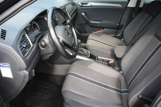 Volkswagen T-Roc 1.5 TSI Style Business - NAVIGATIE - CAMERA - 1e EIGENAAR - RIJKLAAR
