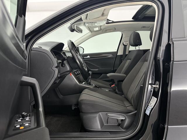 Volkswagen T-Roc 1.0 TSI Style Pano LED Carplay Clima Adaptive Cruise Navigatie PDC 18''LMV