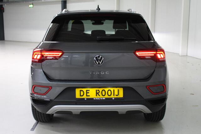 Volkswagen T-Roc 1.5 TSI Style Black Style DSG Navigatie | Camera | 18" Grange Hill Velgen | Digitale Cockpit Pro