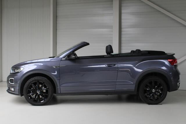 Volkswagen T-Roc Cabrio 1.5 TSI R-Line Blackstyle DSG Navigatie | Dodehoek Assistent | DCC | Parkeercanera | Keyless Entry |