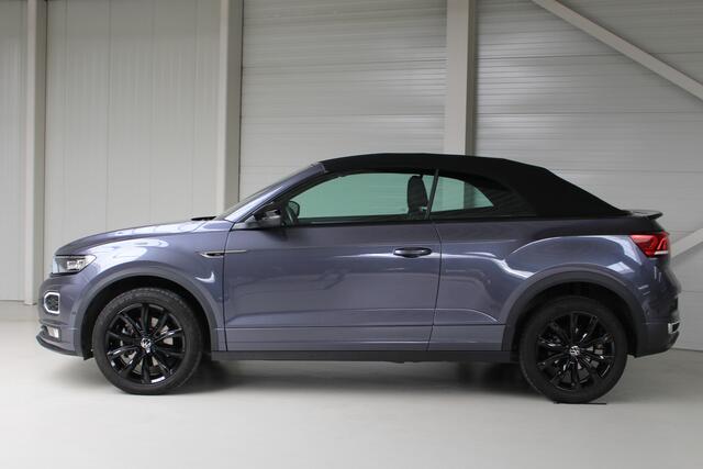 Volkswagen T-Roc Cabrio 1.5 TSI R-Line Blackstyle DSG Navigatie | Dodehoek Assistent | DCC | Parkeercanera | Keyless Entry |