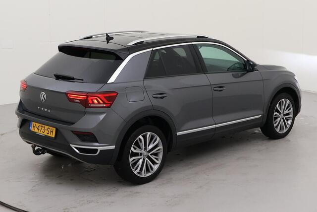 Volkswagen T-Roc 1.5 TSI Sport / AUTOMAAT/ PANO/ TREKHAAK/ CAMERA/ PARK. SENSOREN/ DIGITAL DASHBOARD/ LED/ NAVI/ CLIMA/ 18" LMV