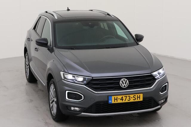 Volkswagen T-Roc 1.5 TSI Sport / AUTOMAAT/ PANO/ TREKHAAK/ CAMERA/ PARK. SENSOREN/ DIGITAL DASHBOARD/ LED/ NAVI/ CLIMA/ 18" LMV