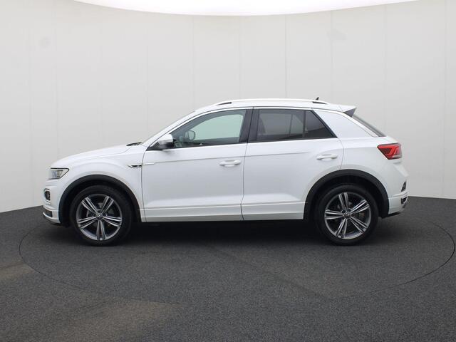 Volkswagen T-Roc 1.5TSI/150PK R Line DSG · Navigatie · Camera + Parkeersensoren · Stoelverwarming · Garantie tot maart 2026 of 100000km