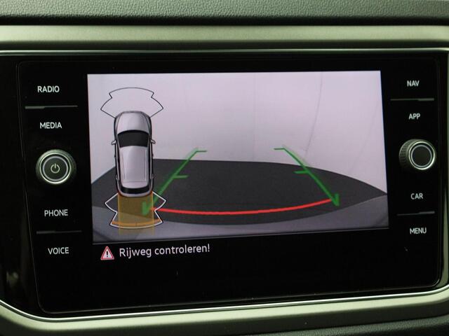 Volkswagen T-Roc 1.5TSI/150PK Style DSG · Camera + Parkeersensoren · Ad.cruise control · Stoelverwarming
