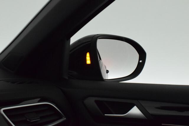 Volkswagen T-Roc 1.5 TSI 150pk DSG R-Line Business Camera Keyless Virtual Cockpit Stoelverwarming Navigatie