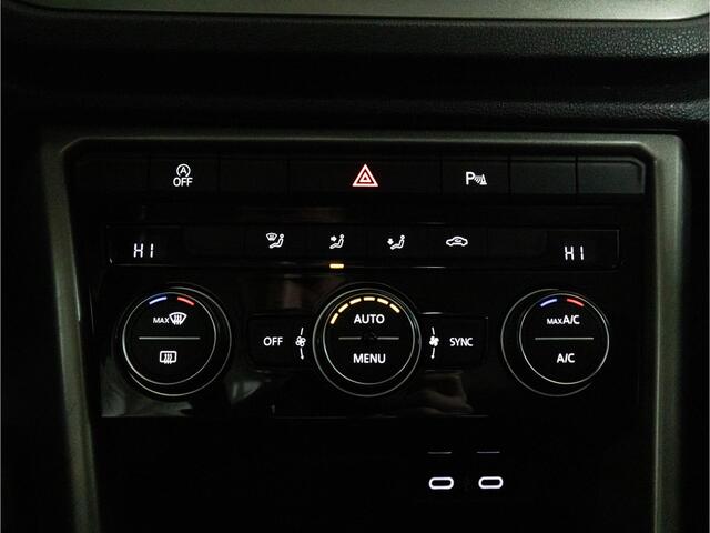 Volkswagen T-Roc 1.5 TSI Style 150pk Automaat | Trekhaak | Navigatie | Adaptieve Cruise Control | Climate Control |