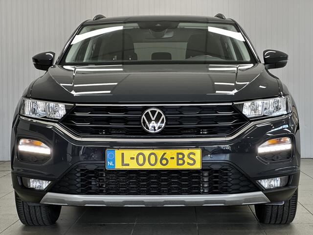 Volkswagen T-Roc 1.0 TSI Style/ DAB+/ Airco/ Adaptive Cruise/ Elek. pakket/ Isofix/ Lane-Assist./ Bluetooth/ Armsteun/ Multi. LEDER. Stuur/ 16'' LMV/ PDC V+A/ Extra getint glas/ LED Dagrijverl.