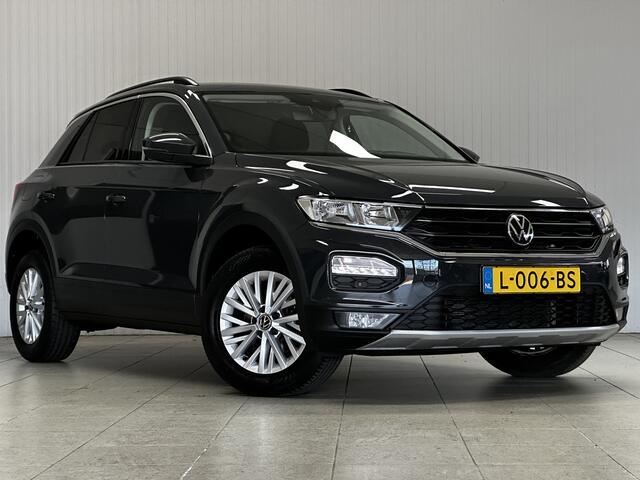 Volkswagen T-Roc 1.0 TSI Style/ DAB+/ Airco/ Adaptive Cruise/ Elek. pakket/ Isofix/ Lane-Assist./ Bluetooth/ Armsteun/ Multi. LEDER. Stuur/ 16'' LMV/ PDC V+A/ Extra getint glas/ LED Dagrijverl.