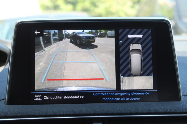 Volkswagen T-Roc 1.0 TSI Style//Navi//Camera!!
