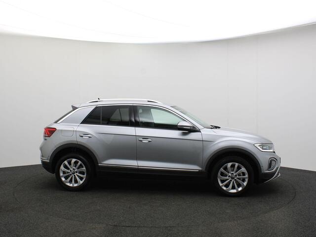 Volkswagen T-Roc Style 1.5 TSI 150pk DSG Automaat Adaptive cruise control, Achteruitrijcamera, Parkeersensoren, LED koplampen, Airco, DAB, Radio, App connect, Bluetooth, Parkeer assistent
