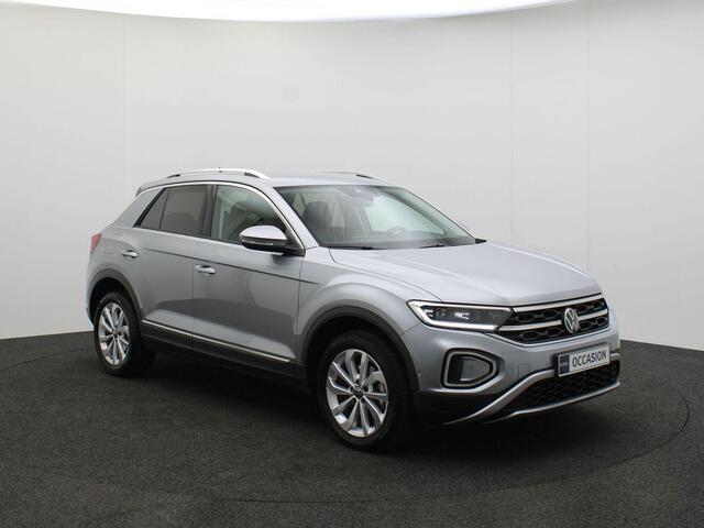 Volkswagen T-Roc Style 1.5 TSI 150pk DSG Automaat Adaptive cruise control, Achteruitrijcamera, Parkeersensoren, LED koplampen, Airco, DAB, Radio, App connect, Bluetooth, Parkeer assistent