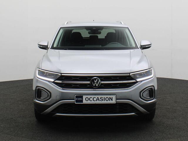 Volkswagen T-Roc Style 1.5 TSI 150pk DSG Automaat Adaptive cruise control, Achteruitrijcamera, Parkeersensoren, LED koplampen, Airco, DAB, Radio, App connect, Bluetooth, Parkeer assistent