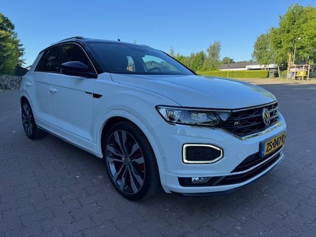 Volkswagen T-Roc 1.5TSI 150PK SPORT BUSINESS R-LINE PANO/VIRTDASH/LEER/XENON/CAM/ACARPLAY
