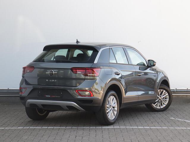 Volkswagen T-Roc 1.0 TSI Edition | All-Season | Adaptive cruise | App-connect | Parkeersensoren | Climate control |