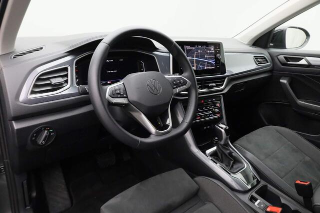 Volkswagen T-Roc 1.5 TSI 150PK DSG Style | Trekhaak | Navigatie | Stoelverwarming | Parkeersensoren voor/achter | Adaptive Cruise