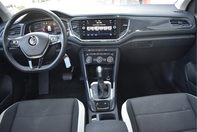 Volkswagen T-Roc 1.5 TSI Sport Virtual cockpit, Adaptive cruise, Carplay, Automaat, Navi,