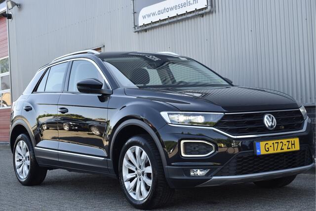 Volkswagen T-Roc 1.5 TSI Sport Virtual cockpit, Adaptive cruise, Carplay, Automaat, Navi,