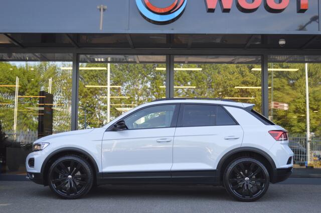 Volkswagen T-Roc 1.5 TSI Sport DSG Led Panorama Virtual Acc Camera Keyless Afn.trekh Pdc
