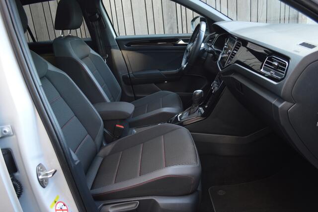 Volkswagen T-Roc 1.5 TSI Sport DSG Led Panorama Virtual Acc Camera Keyless Afn.trekh Pdc