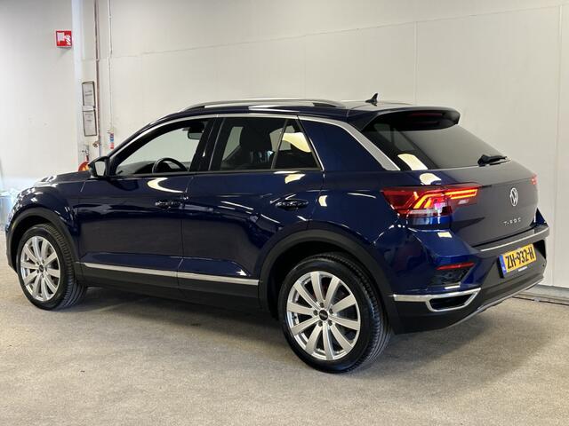 Volkswagen T-Roc 1.5 TSI Sport Virtual Cockpit | + Winterset op LM velgen | Compleet!