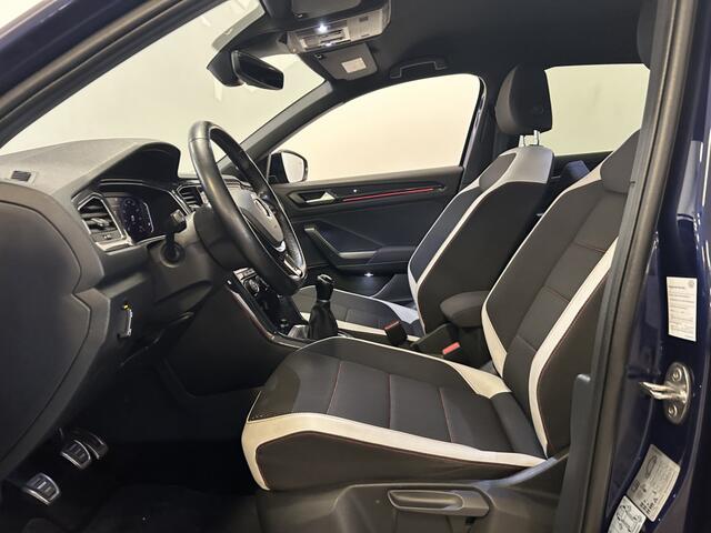 Volkswagen T-Roc 1.5 TSI Sport Virtual Cockpit | + Winterset op LM velgen | Compleet!