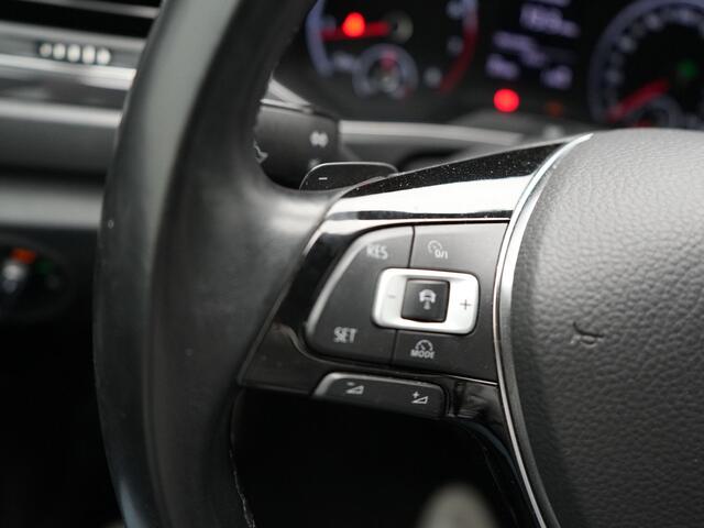 Volkswagen T-Roc 2.0 TSI 4Motion Sport 190pk | Adaptive Cruise | Carplay | LED Koplampen | Navi | Stoelverwaming | Spraakbediening |