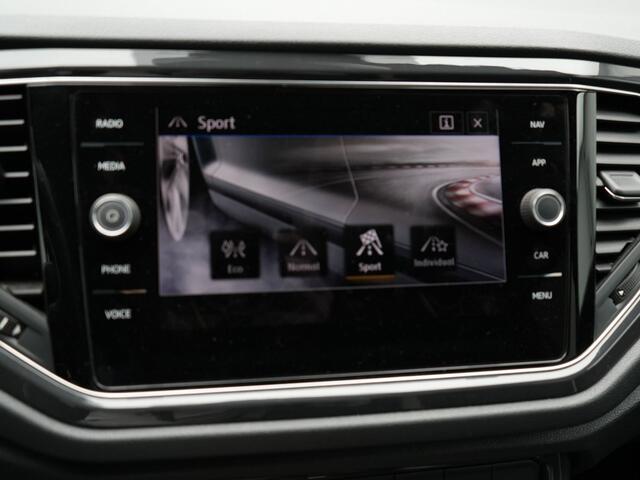 Volkswagen T-Roc 2.0 TSI 4Motion Sport 190pk | Adaptive Cruise | Carplay | LED Koplampen | Navi | Stoelverwaming | Spraakbediening |