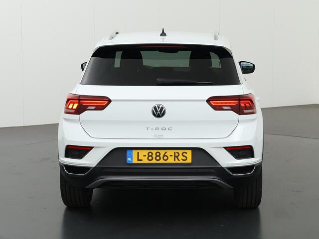 Volkswagen T-Roc 1.5 TSI Sport | Parkeercamera | Keyless Entry | Elektr. Achterklep | Dodehoekdetectie | Stoelverwarming |Carplay |
