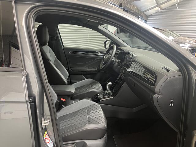 Volkswagen T-Roc 1.5 TSI R-LINE BLACK/IQ LIGHT/IQ DRIVE/KEY-LESS/EL A KLEP/ENZ