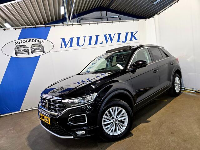 Volkswagen T-Roc 1.5 TSI Style Business / Panoramadak / Virtual Cockpit / NL Auto