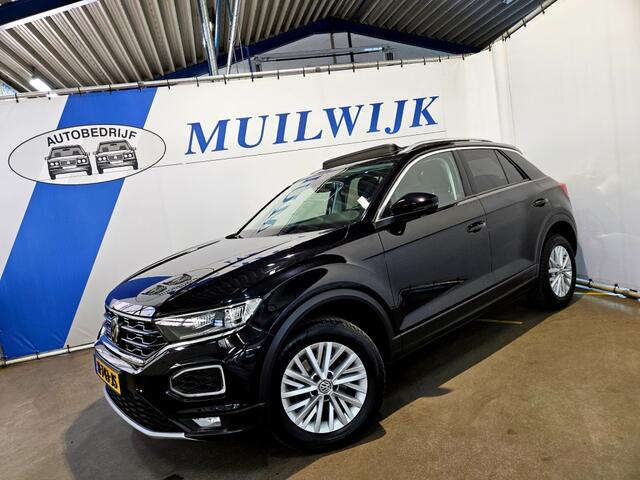 Volkswagen T-Roc 1.5 TSI Style Business / Panoramadak / Virtual Cockpit / NL Auto