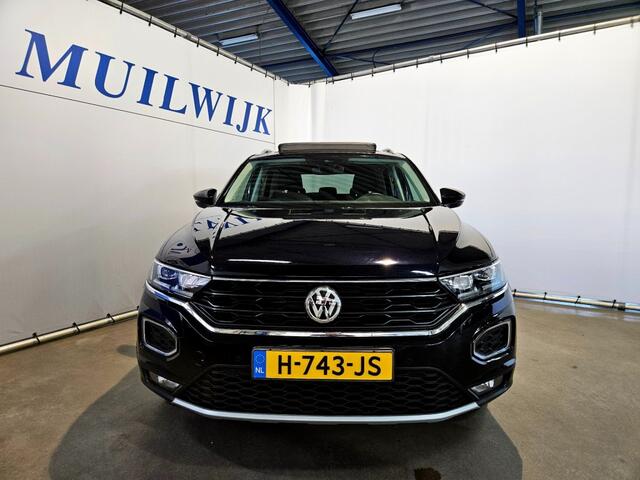 Volkswagen T-Roc 1.5 TSI Style Business / Panoramadak / Virtual Cockpit / NL Auto