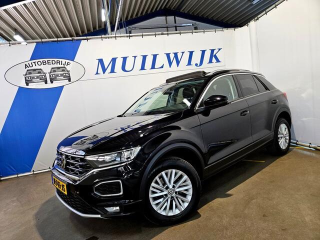 Volkswagen T-Roc 1.5 TSI Style Business / Panoramadak / Virtual Cockpit / NL Auto