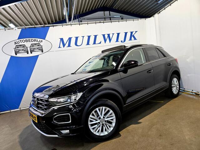 Volkswagen T-Roc 1.5 TSI Style Business / Panoramadak / Virtual Cockpit / NL Auto