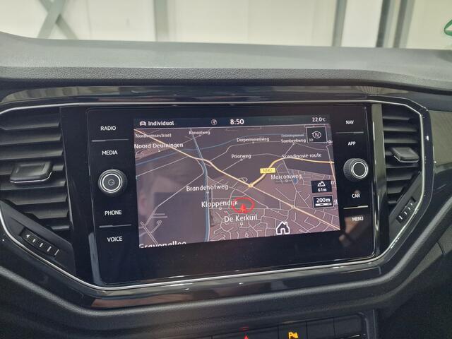 Volkswagen T-Roc 1.5 TSI Sport | Navi | Camera| 19" | Trekhaak |