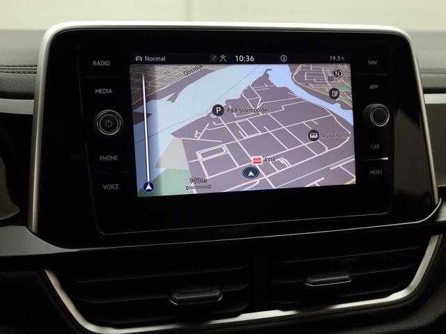 Volkswagen T-Roc 1.5TSI/150PK R-Line DSG · Navigatie · Camera+Parkeersensoren · Stoelverwarming · TOPDEAL