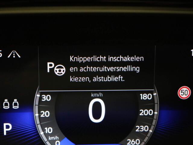 Volkswagen T-Roc 1.5TSI/150PK R-Line DSG · Navigatie · Camera+Parkeersensoren · Stoelverwarming · TOPDEAL