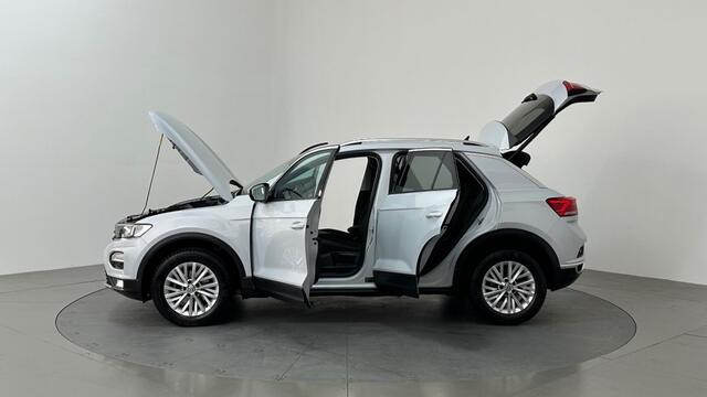 Volkswagen T-Roc 1.5 TSI STYLE BNS NAVI CAMERA