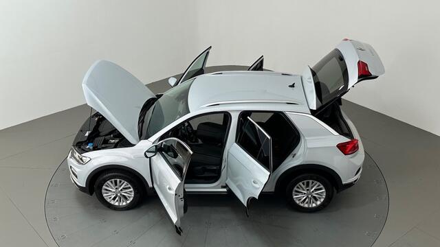 Volkswagen T-Roc 1.5 TSI STYLE BNS NAVI CAMERA