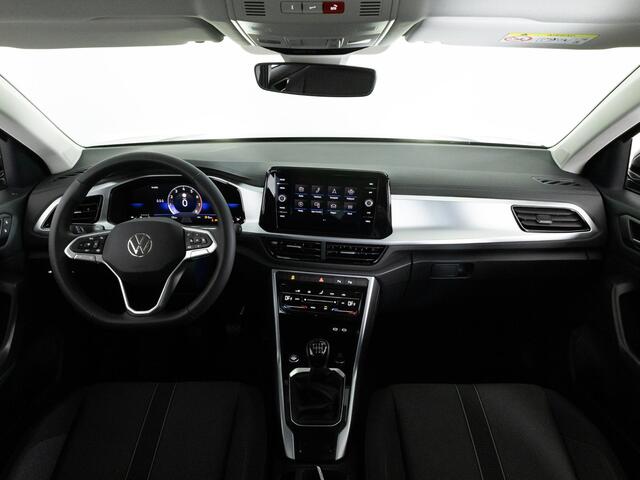 Volkswagen T-Roc Life Edition 1.0 116 pk TSI | Trekhaak | Achteruitrijcamera | Climatronic |