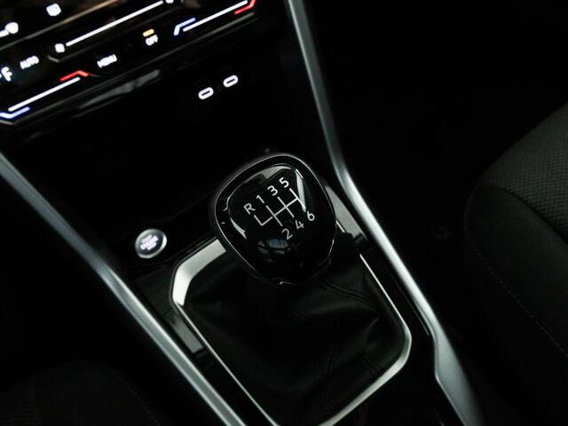 Volkswagen T-Roc Life Edition 1.0 116 pk TSI | Trekhaak | Achteruitrijcamera | Climatronic |